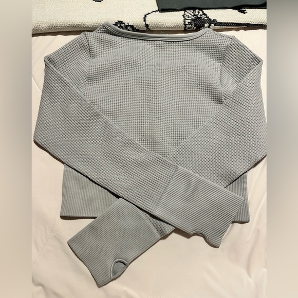 NWT OFFLINE by Aerie Light Sage Waffle Knit Long Sleeve Crop Top🍃 - Picture 6 of 9